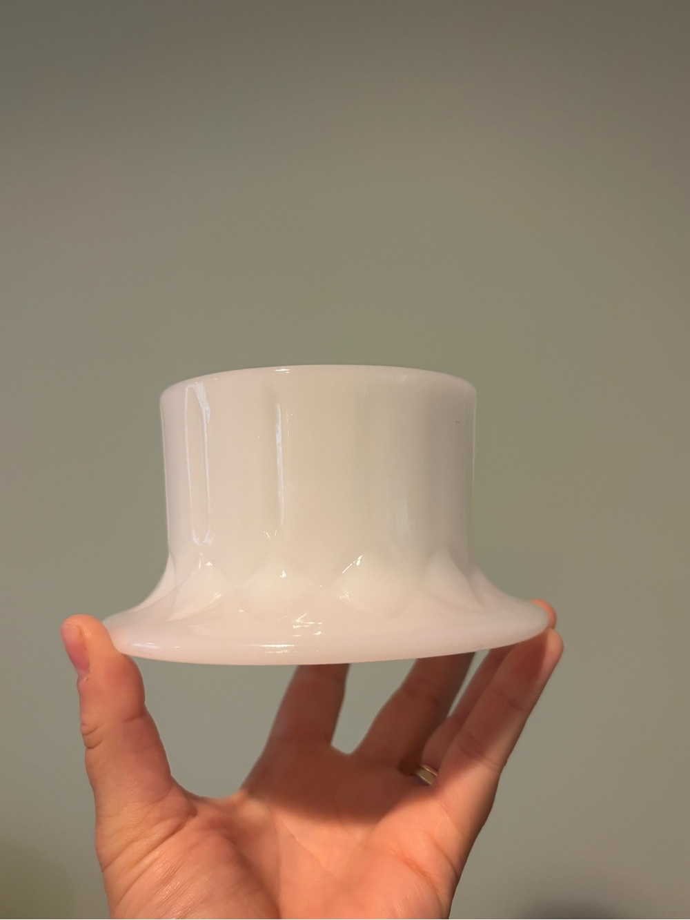 1969 vintage Sam Berger milk glass pillar candle holder 🤍🪩